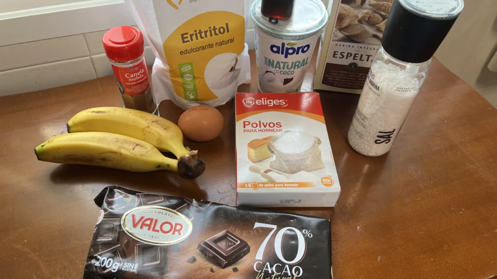 ingredientes para un banana bread saludable